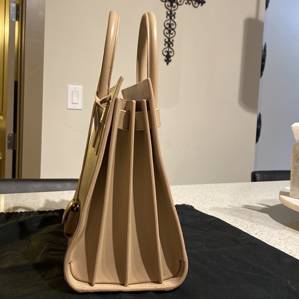 Nude Saint Laurent Sac De Jour - Picture 5 of 12